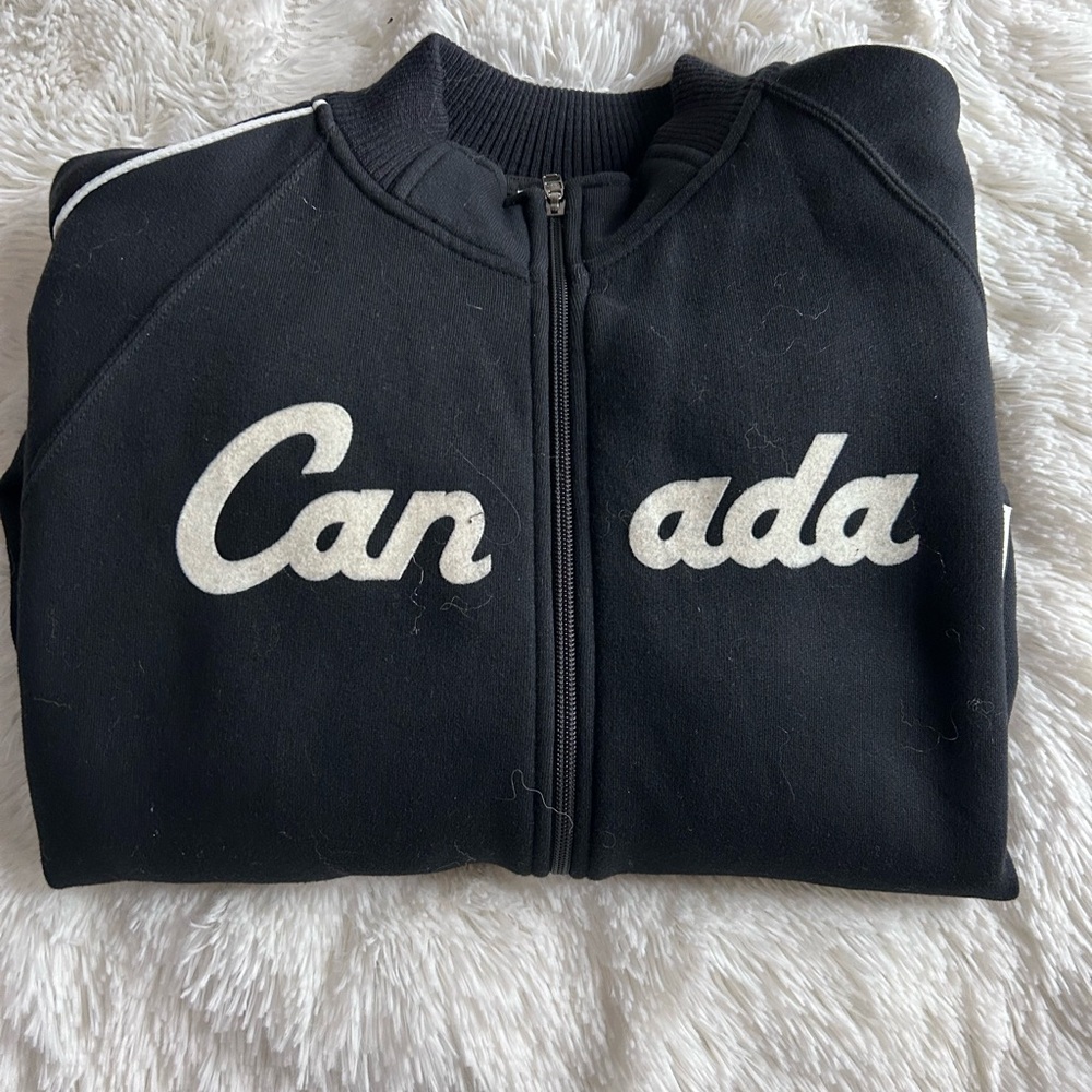 Roots Black Jacket with White and Burgundy Canada Crest - Picture 7 of 9